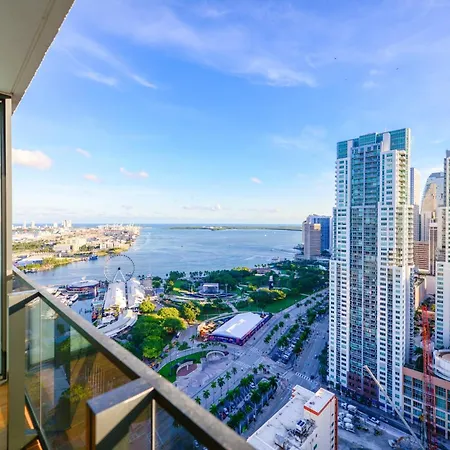 High-Floor Studio With Incredible Views Awaits You